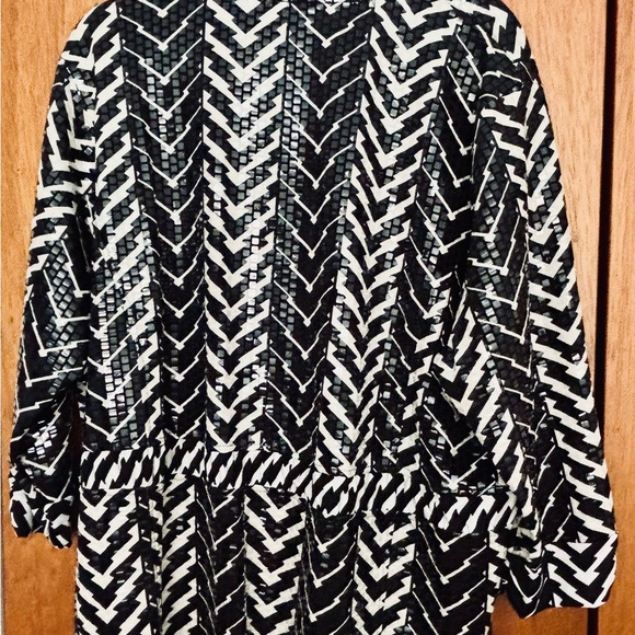 Erin London Black and White Geometric Pattern Jacket, 2X - Picture 4 of 7